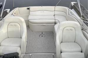 Photo 3569212 for 2008 Sea Ray 240 Sundeck  