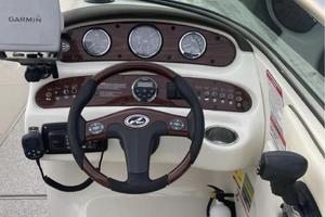 Photo 3569213 for 2008 Sea Ray 240 Sundeck  