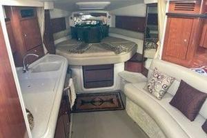 Photo 3577124 for 2007 Sea Ray 340 Sundancer  