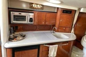 Photo 3577126 for 2007 Sea Ray 340 Sundancer  