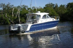 Photo 3578246 for 2009 Glacier Bay 3080 Hardtop  