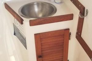 25ft Atlas Yacht For Sale