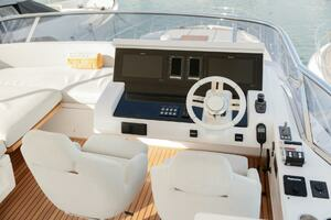 2020 Azimut 72 Flybridge thumbnail 20