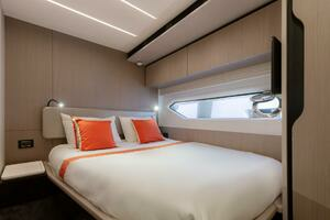 2020 Azimut 72 Flybridge thumbnail 45