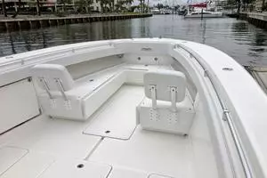 2018 Invincible 39 Open Fisherman thumbnail 4
