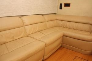 Photo 3593949 for 2000 Cruisers 4450 Express Yachts  