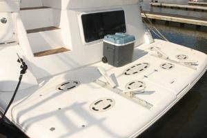 Photo 3593977 for 2000 Cruisers 4450 Express Yachts  