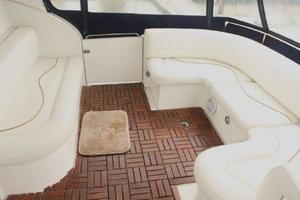 Photo 3593938 for 2000 Cruisers 4450 Express Yachts  