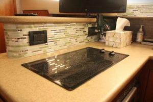 Photo 3593951 for 2000 Cruisers 4450 Express Yachts  