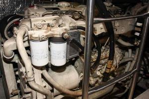 Photo 3593975 for 2000 Cruisers 4450 Express Yachts  