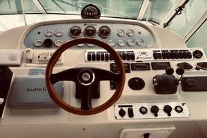 Photo 3593935 for 2000 Cruisers 4450 Express Yachts  