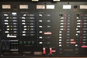 Photo 3593972 for 2000 Cruisers 4450 Express Yachts  