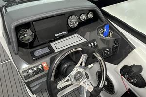 Photo 3594130 for 2020 Monterey M-65  