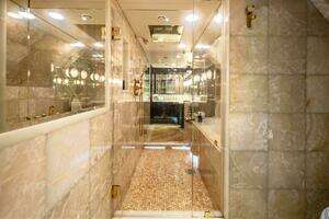 MASTER ENSUITE