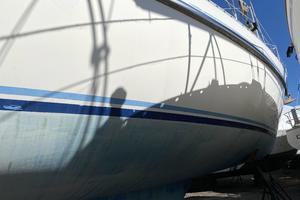 MISTRAL 42ft Moody Yacht For Sale