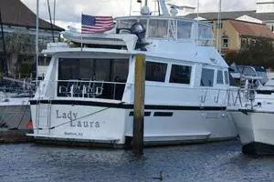 1989 Viking Motor Yacht thumbnail 6