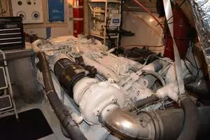 1989 Viking Motor Yacht thumbnail 94
