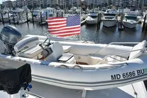 1989 Viking Motor Yacht thumbnail 32