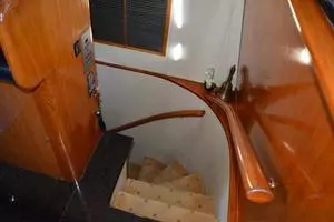 1989 Viking Motor Yacht thumbnail 58