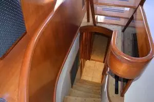 1989 Viking Motor Yacht thumbnail 74