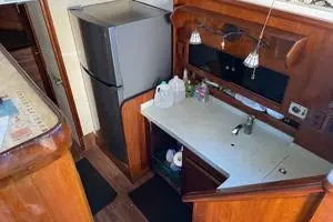 1984 Bertram 42 Convertible thumbnail 16