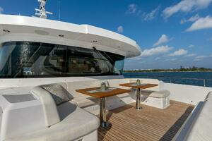 2022 Majesty Yachts 120 thumbnail 32