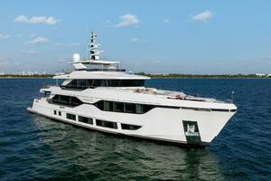 2022 Majesty Yachts 120 thumbnail 47