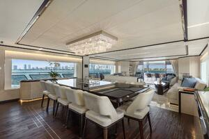 2022 Majesty Yachts 120 thumbnail 8