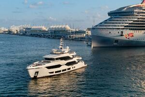 2022 Majesty Yachts 120 thumbnail 52