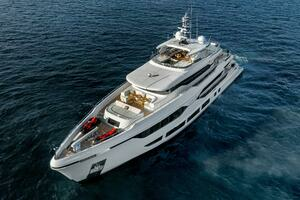 2022 Majesty Yachts 120 thumbnail 30