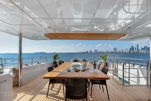 2022 Majesty Yachts 120 thumbnail 40