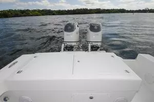 2019 Ocean Master 336 Center Console thumbnail 21