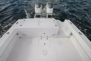 2019 Ocean Master 336 Center Console thumbnail 18