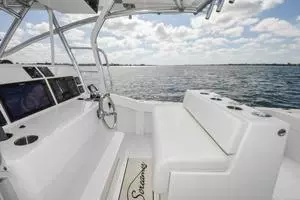 2019 Ocean Master 336 Center Console thumbnail 2