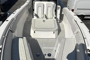 Photo 3623861 for 2023 Sea Fox 328 Commander  