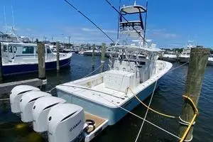  2016 Regulator 41 Yacht For Sale in Bay Shore NY