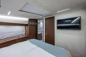 2022 Prestige 520 Fly thumbnail 35