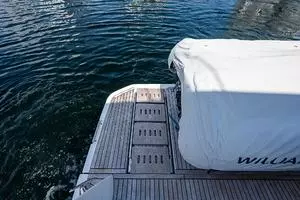 2022 Prestige 520 Fly thumbnail 11