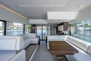 2022 Prestige 520 Fly thumbnail 24