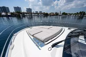 2022 Prestige 520 Fly thumbnail 6