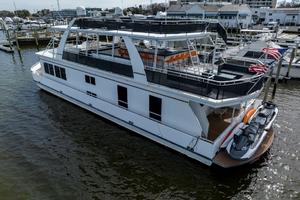 Photo 3637996 for 2008 Fantasy 82 Coastal Yacht Knot Tide Down 