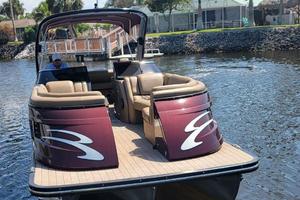 Photo 3634207 for 2017 Bennington 25 QX  