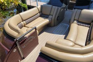 Photo 3634188 for 2017 Bennington 25 QX  