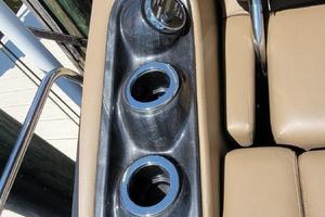 Photo 3634198 for 2017 Bennington 25 QX  