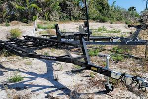 Photo 3634182 for 2017 Bennington 25 QX  