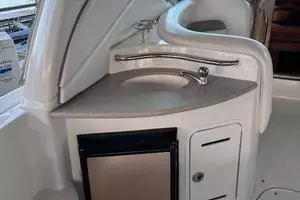 2005 Sea Ray Sundancer 320 thumbnail 23