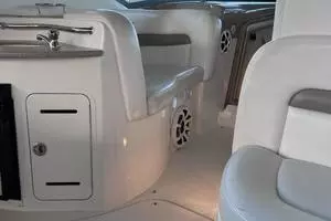 2005 Sea Ray Sundancer 320 thumbnail 32