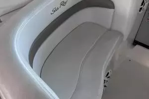 2005 Sea Ray Sundancer 320 thumbnail 25