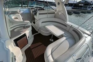 2005 Sea Ray Sundancer 320 thumbnail 16