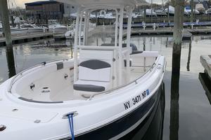 Photo 3638956 for 2018 Robalo R222  